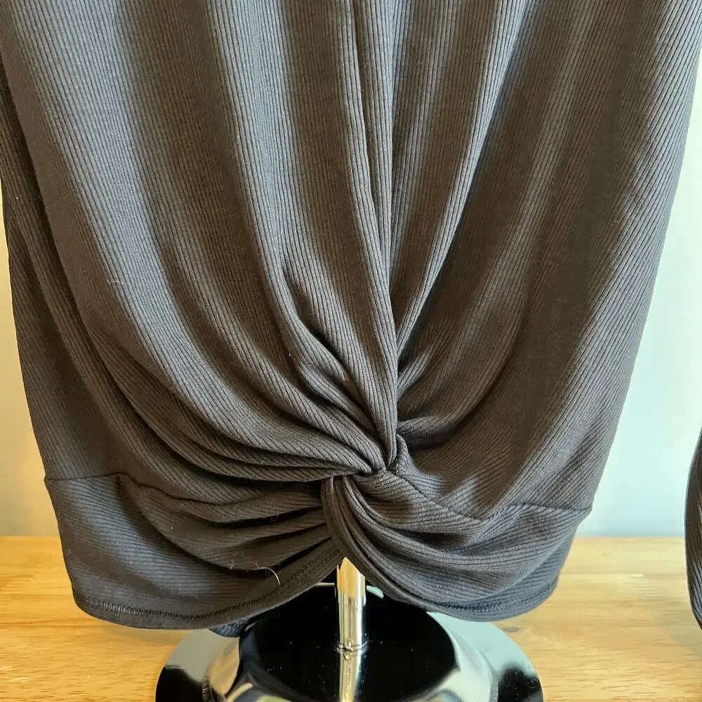 All in Motion Women's Black Long Sleeve Twist Front T-Shirt - Size Small - NWT - Picture 9 of 10